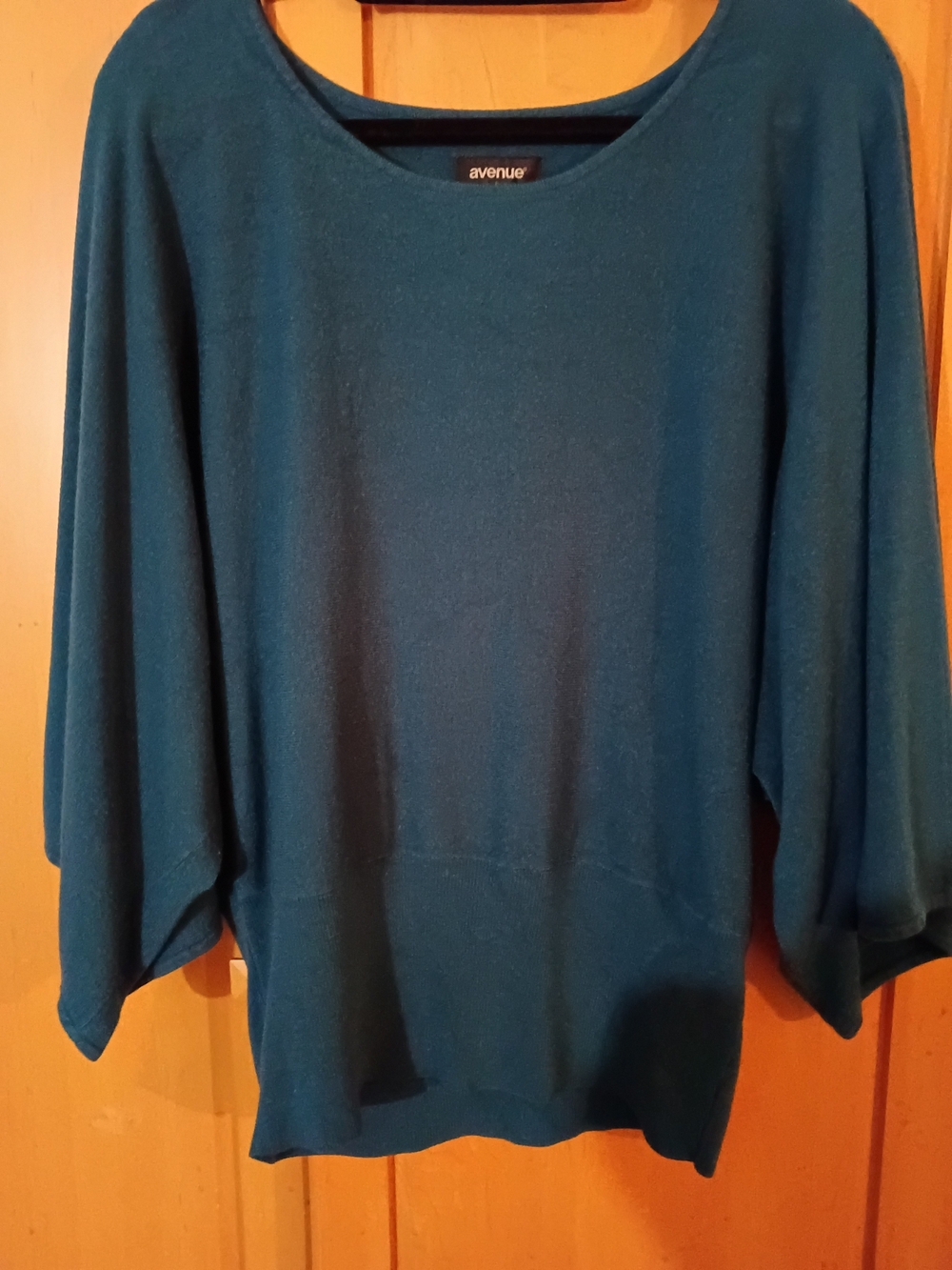 Avenue Teal Boatneck Women's Sweater Batwings Preloved
